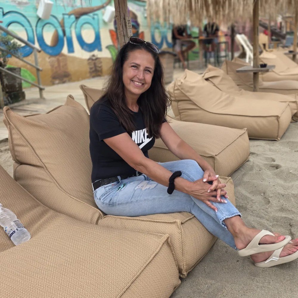 Elena Marinova, nail technician at Ellie Nail Studio